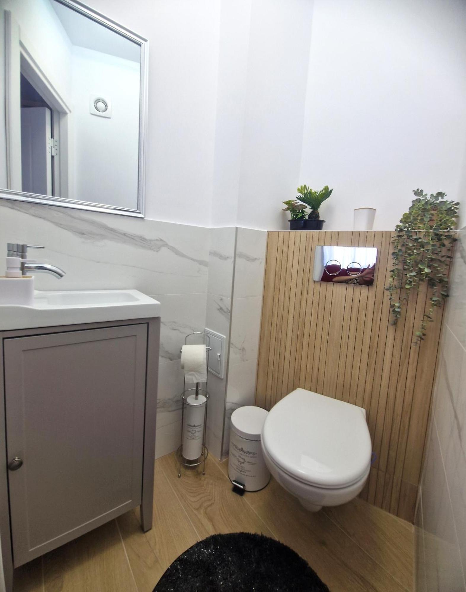 Ultracentral Luxury Apartament Куртя-де-Арджеш Экстерьер фото